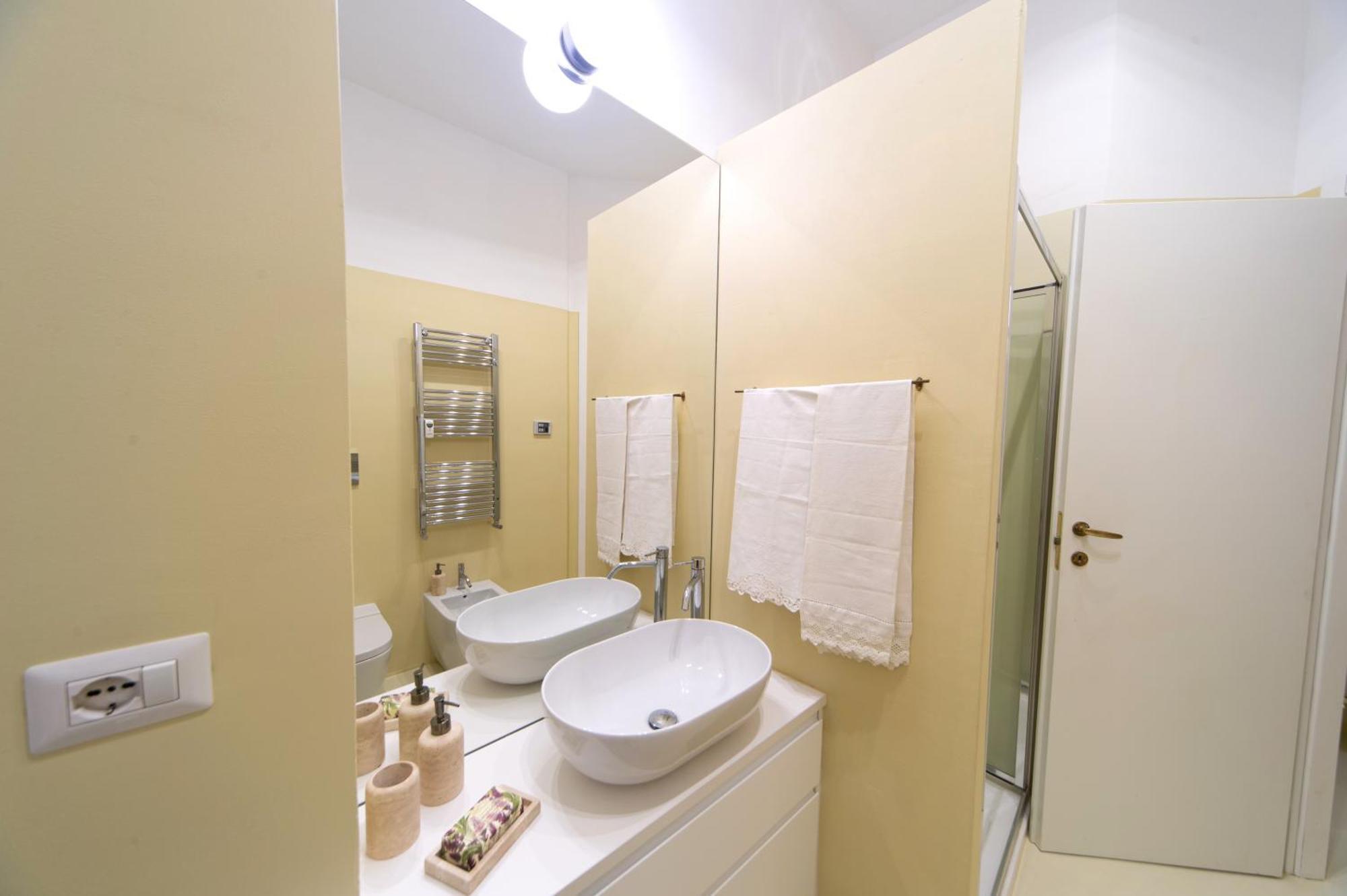 Bernini Stay, Next To Trevi Fountain 罗马 外观 照片